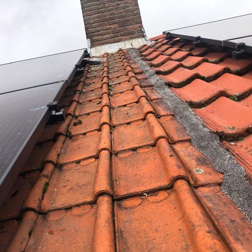 Hellend dak Eerbeek met oude dakpannen